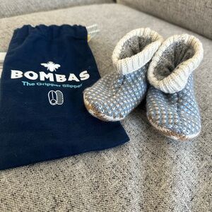 Bombas Baby Gripper Slippers - Blue and Gray